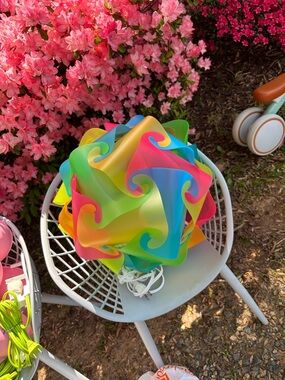 Luvalamp Rainbow Swirl Puzzle Lantern - Multicolor Party Light